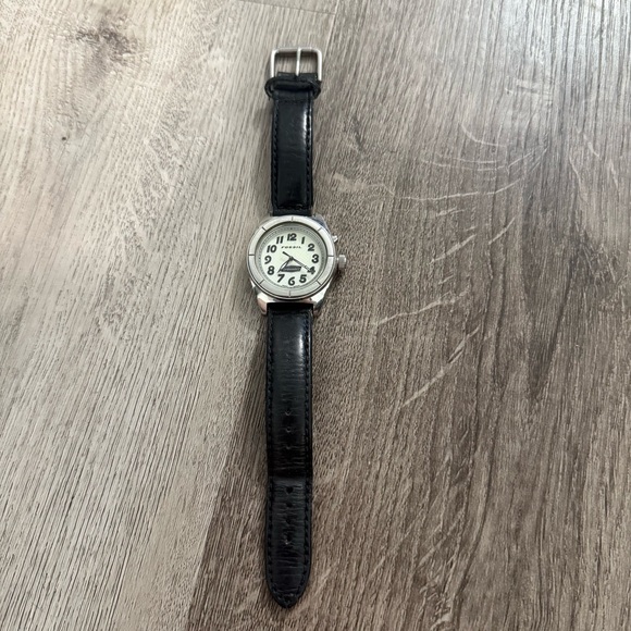 Vintage Fossil Defender Wristwatch Stainless Steel With Black Leather Band - Picture 1 of 6